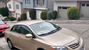 Toyota Corolla 2013 LE, $14000- 17,000 miles 1