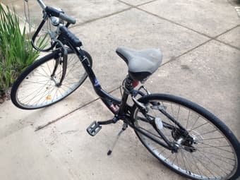 Fuji Crosstown Bike - Women's -$200 1