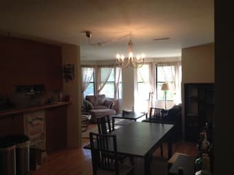 Room in Downtown Palo Alto Available Starting May 4 -- $1700 2