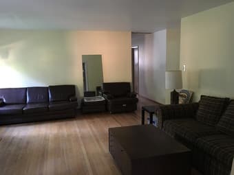 Room available NOW in house very close to campus - $1200 3