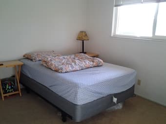 1bd/1ba near Stanford/California ave. 1,995/mo., 5/1-7/31, extendable 2
