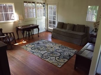 Studio Cottage for Rent 2