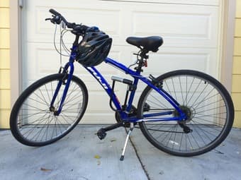 $250 Bike + safety pack! good as new! OBO 1