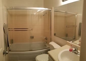 1bd/ba in 2bd/2ba apt 2m frm Stanford-$1895 w/util & frnished-April16 3