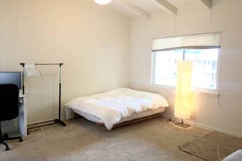 $900 Furnished & clean living room 5 mins from Stanford (Palo Alto) 2