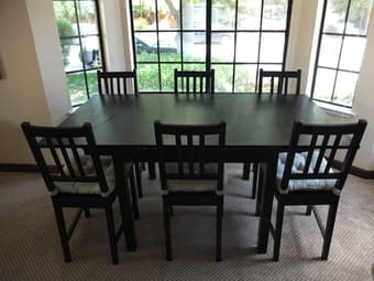Dining table & 6 chairs 2