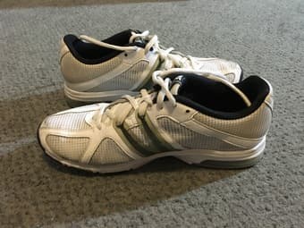 nike shoes (size US 7.5) - $20 3