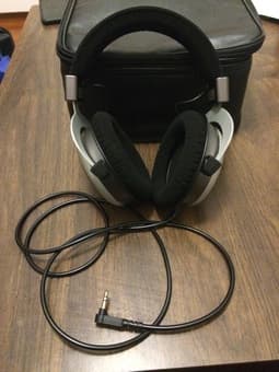 Beyerdynamic T70P closed over-ear headphones - $200 2