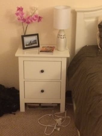 Complete Bedroom furniture set (Bed, dresser, bedside table) -$1100 2