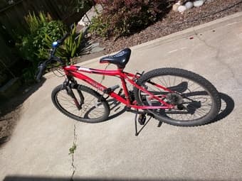 SCHWINN 26" Mountain Bike + U-Lock + Helmet for sale 1
