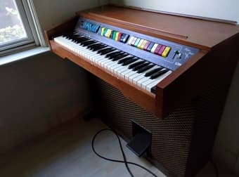 1970s Lowrey Teenie Genie Organ - $25 2