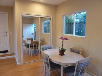 Sublet: June 2-July 12, $2,550, Great Palo Alto One-Bedroom Apt. 2