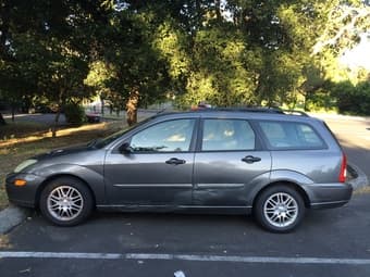 2002 Ford Focus Wagon - $3,000 1