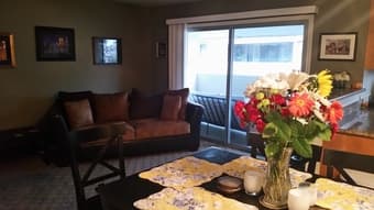 1 large bedroom in a 2 bd/1 ba in Mountain View, CA: $1150/mo + util. 2