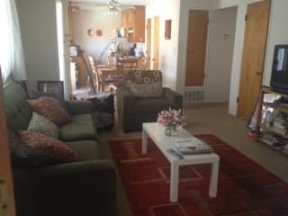 1250$/month, room in a 2BR/1BA appartment, free in July, Palo Alto 2