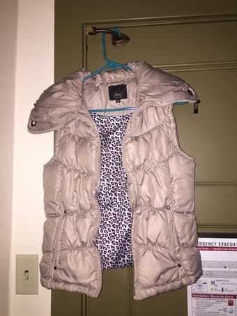 CLOTHES mostly under $10! Tops, dresses, coats, pants, purses, shoes 3