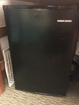 Black and Decker Mini-Fridge for Sale - Good as New 1