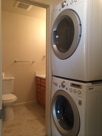 Sublease Two Rooms on College Ave, walk to campus, FEMALE only 3