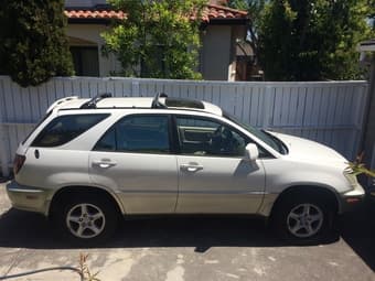 Lexus RX300 '99 with only 139k miles!!! 1