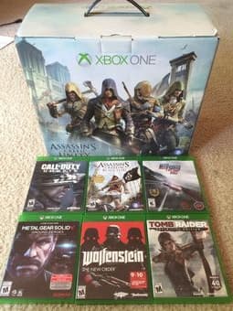 XBOX One 500GB/ 2 original controllers / 6 games - $300 - $300 1