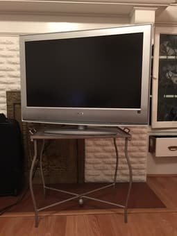 Sony Bravia LCD 32" TV - $100 1