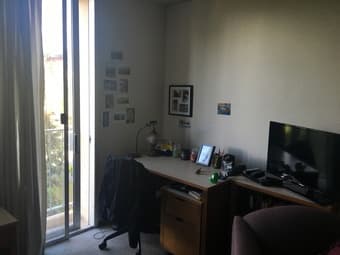 Spacious room in 2 bedroom apartment in Escondido Village 1