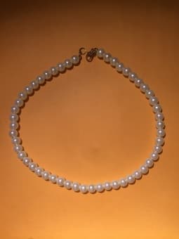 faux pearl neckless 1