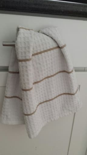 CHEAP pan, silverware and kitchen cloth 2
