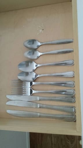 CHEAP pan, silverware and kitchen cloth 3