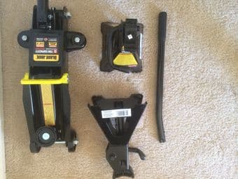 Tools - All you need to fix your car 2