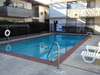 $2900 Amazing 2BR Mtn View right by Caltrain! 1yr lease,start Jun/Jul! 3