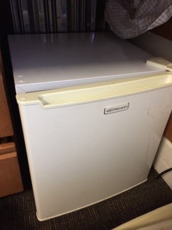 Mini fridge $30 1