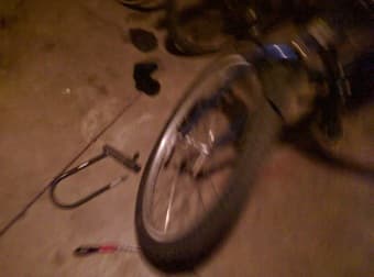 $25 Men's blue cruiser. Ideal for riders around 6 feet 2