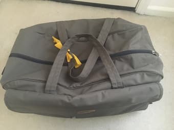 Large Duffle Bag 10$ 2