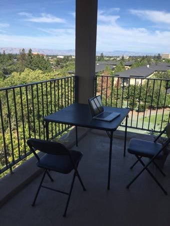 One bedroom on Stanford campus, 777/month, available July 17 - Sept 7 1