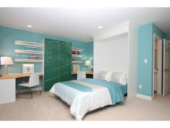 Resort-feel Executive Suite w/ private bath 3