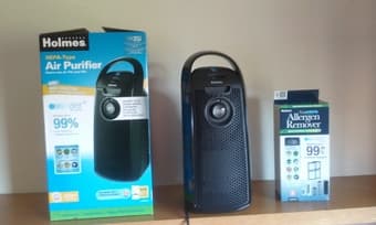 Air Purifier Holmes HAP9415-UA HEPA-type -> $40 1