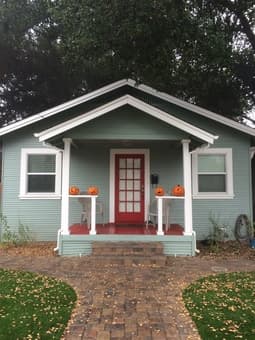1 bedroom in 2 bedroom house 1