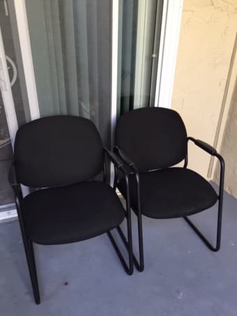 Comfortable arm chair - $10 1