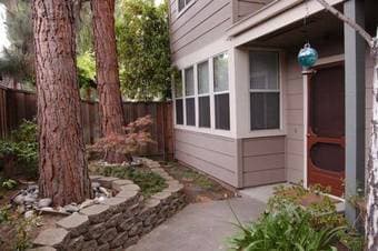 1bd in 3bd/2.5bath in mountainview starting July 1- $1575 1