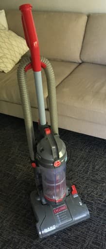 Vacuum Cleaner Hoover - $17 1