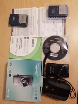 Canon Powershot ELPH digital camera 3