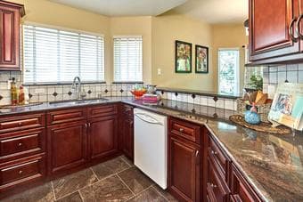 $1500 Sunny room with private bathroom in 2bd/bath apt in Santa Clara 2