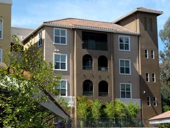 Spacious, modern 2 BR/2Ba condo near Caltrain, San Jose. 1