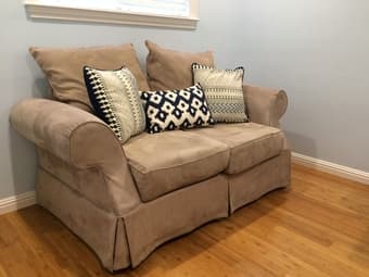 Love seat/couch for sale (Santa Clara/Cambrian) 2