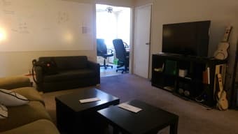 Single in Menlo Park Apt - $800 for half of Aug 2