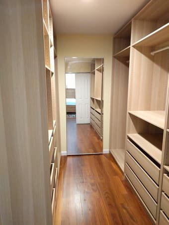 Master suite for rent in 5b/3.5ba house-furnished, all utilities incl 2