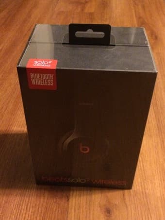 Beats Solo2 Wireless Headphones - Black - NEW 1