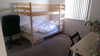 $800  Single in Menlo Park Apt  8/14 - 8/31 or longer 1