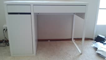 a desk for 45$ and a printer for 50$ 1